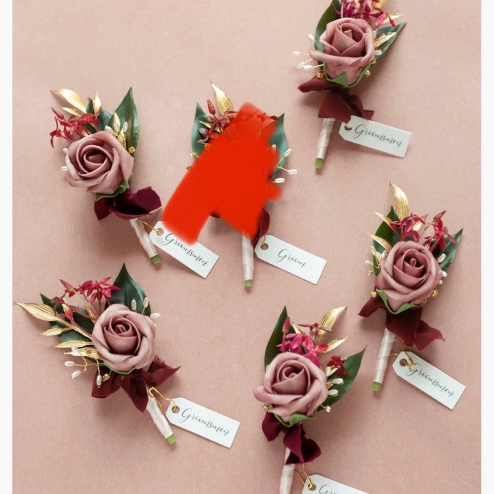 Lings moments Marsala boutonnière
